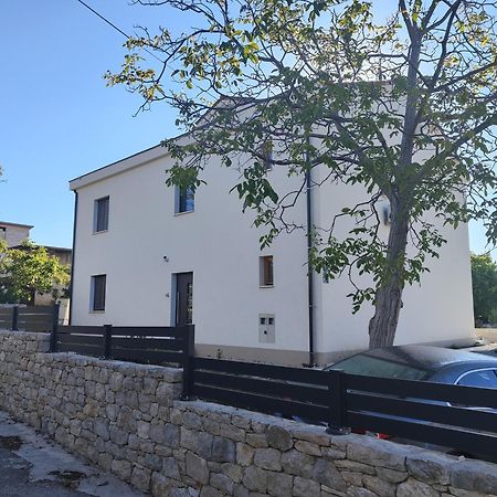 Apartments Grape Pirovac Exterior photo